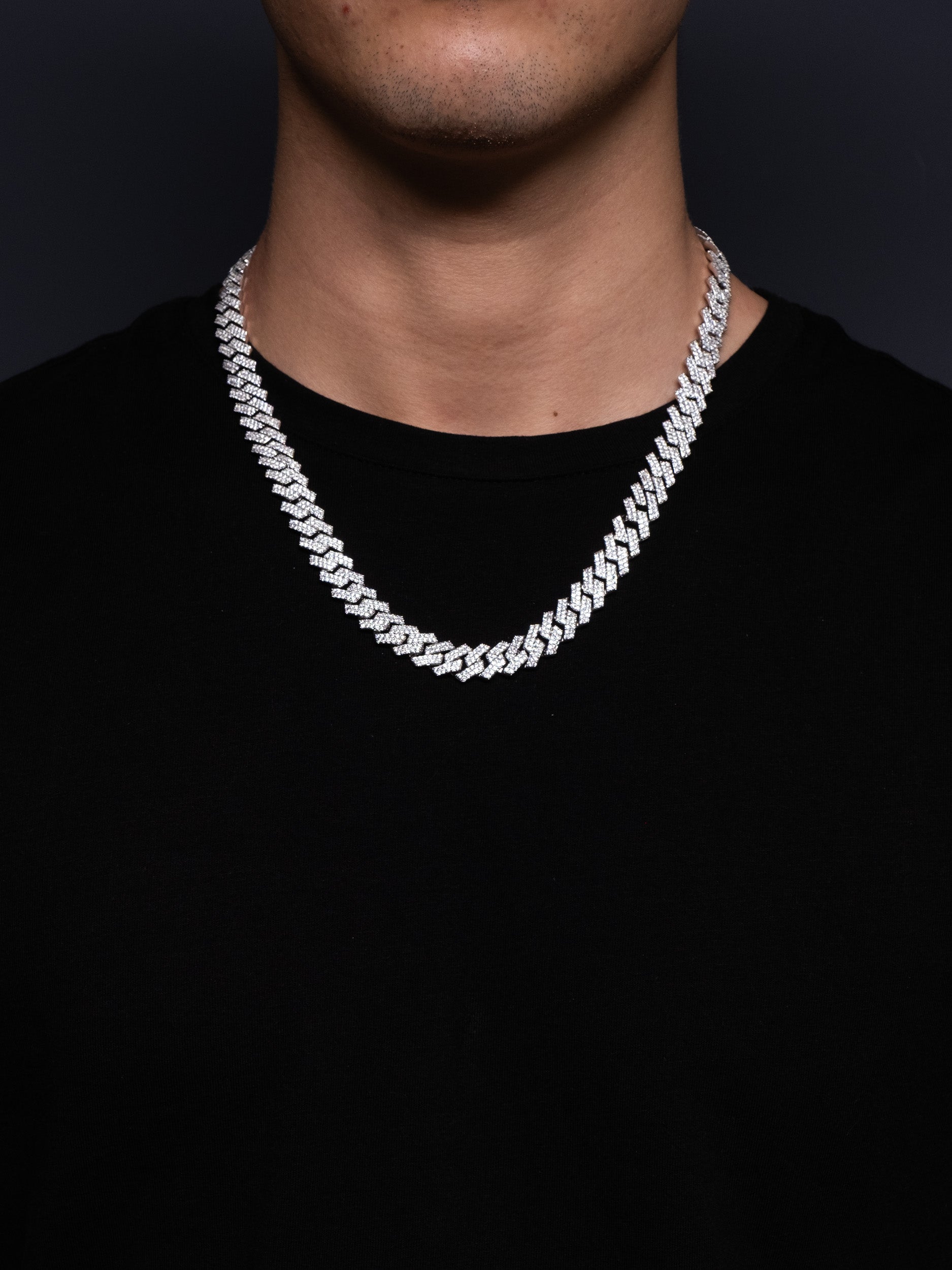 Cadena Cubana Prong 12mm - Oro Blanco