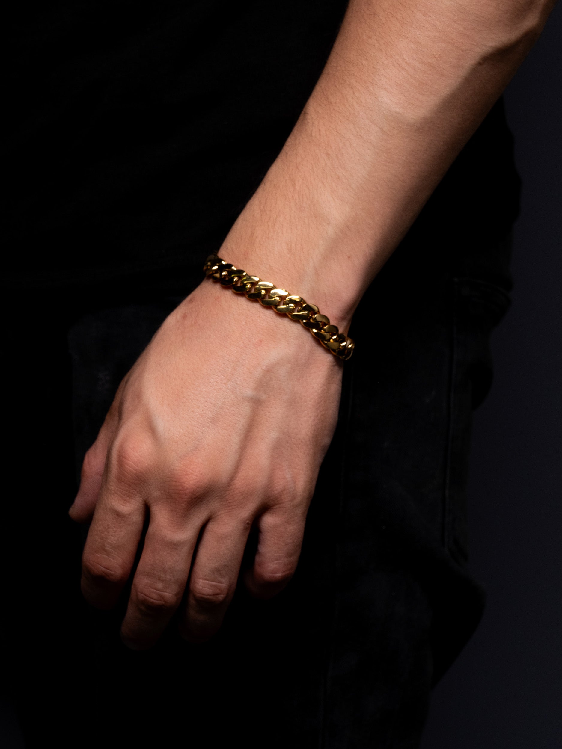 Pulsera Cubana Inoxidable Oro Plana 9.6mm