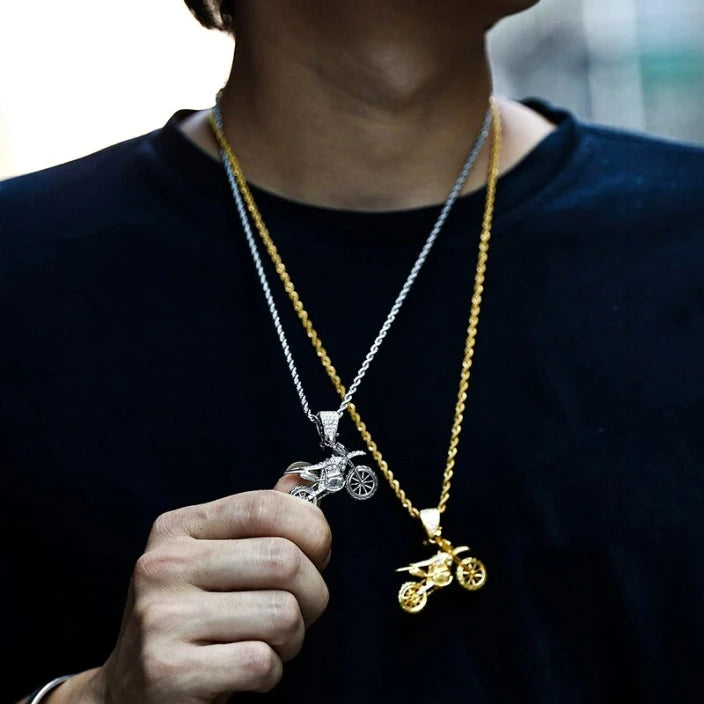 Colgante MOTO 18K Iced Out