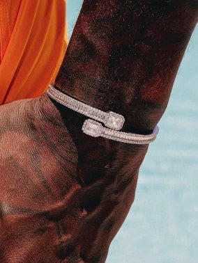 Pulsera Dagger Clip - Oro Blanco