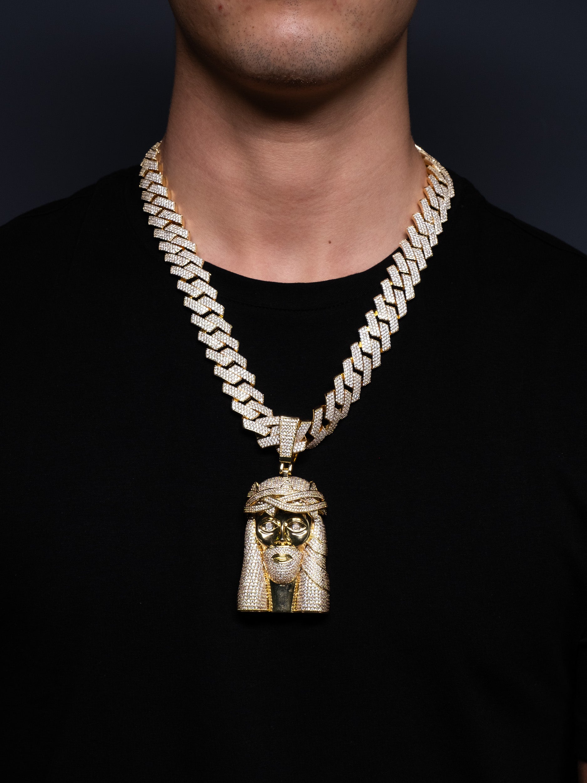 colgante-jesus-grande-diamantes