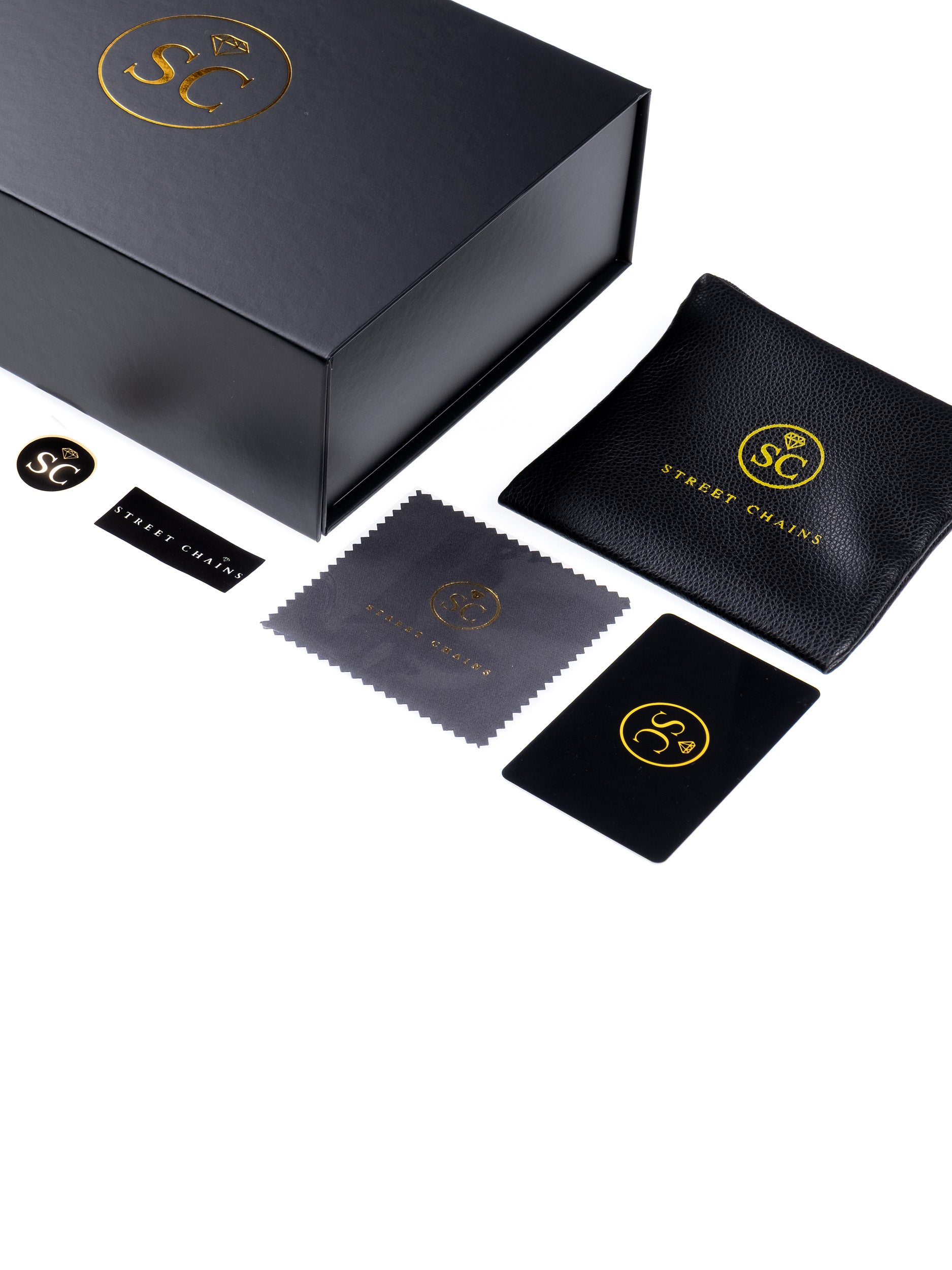 Packaging de Street Chains, estuches para guardar las joyas con paño limpiador y tarjeta de garantía y certificado de autenticidad.