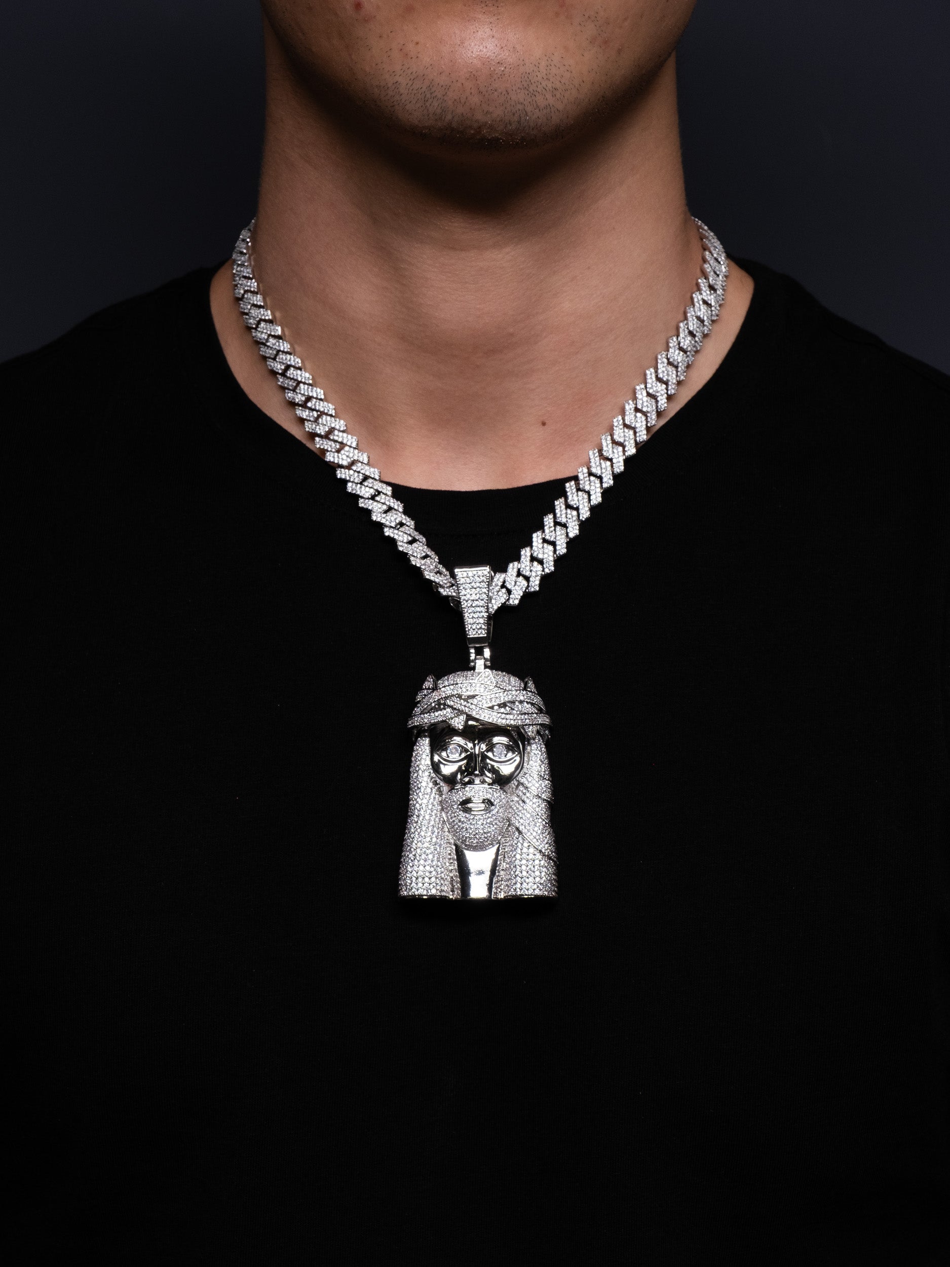 Colgante Jesús XL - Oro Blanco