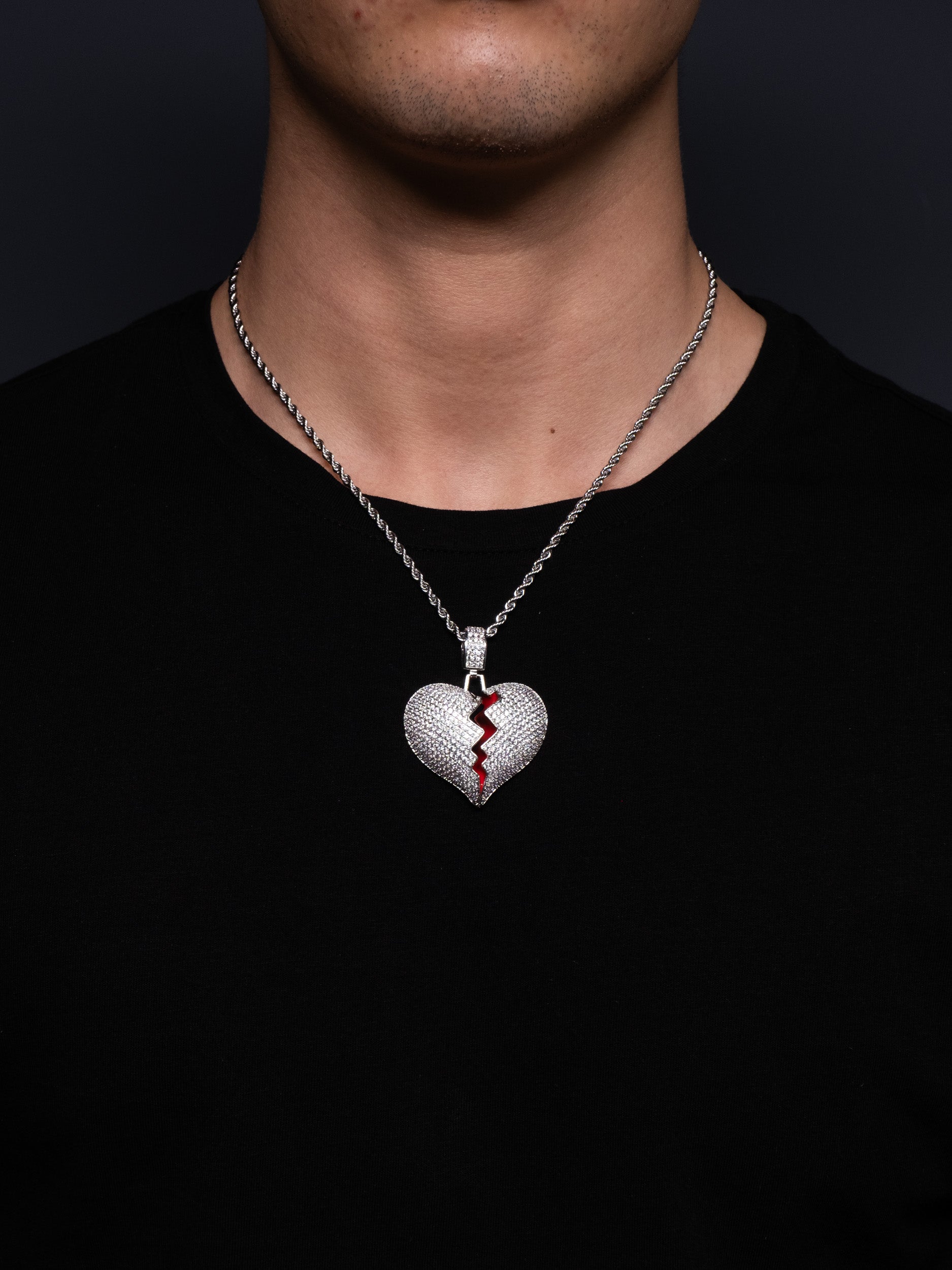 colgante-corazon-roto-diamantes-oro-blanco