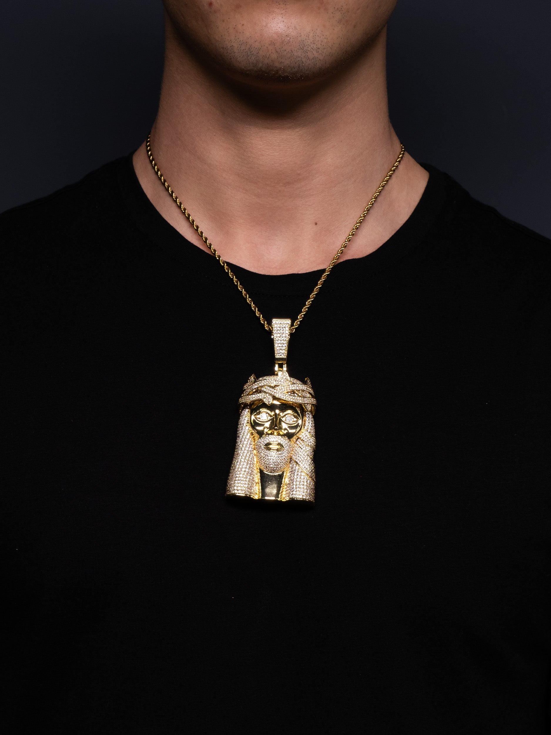 colgante-jesus-grande-diamantes