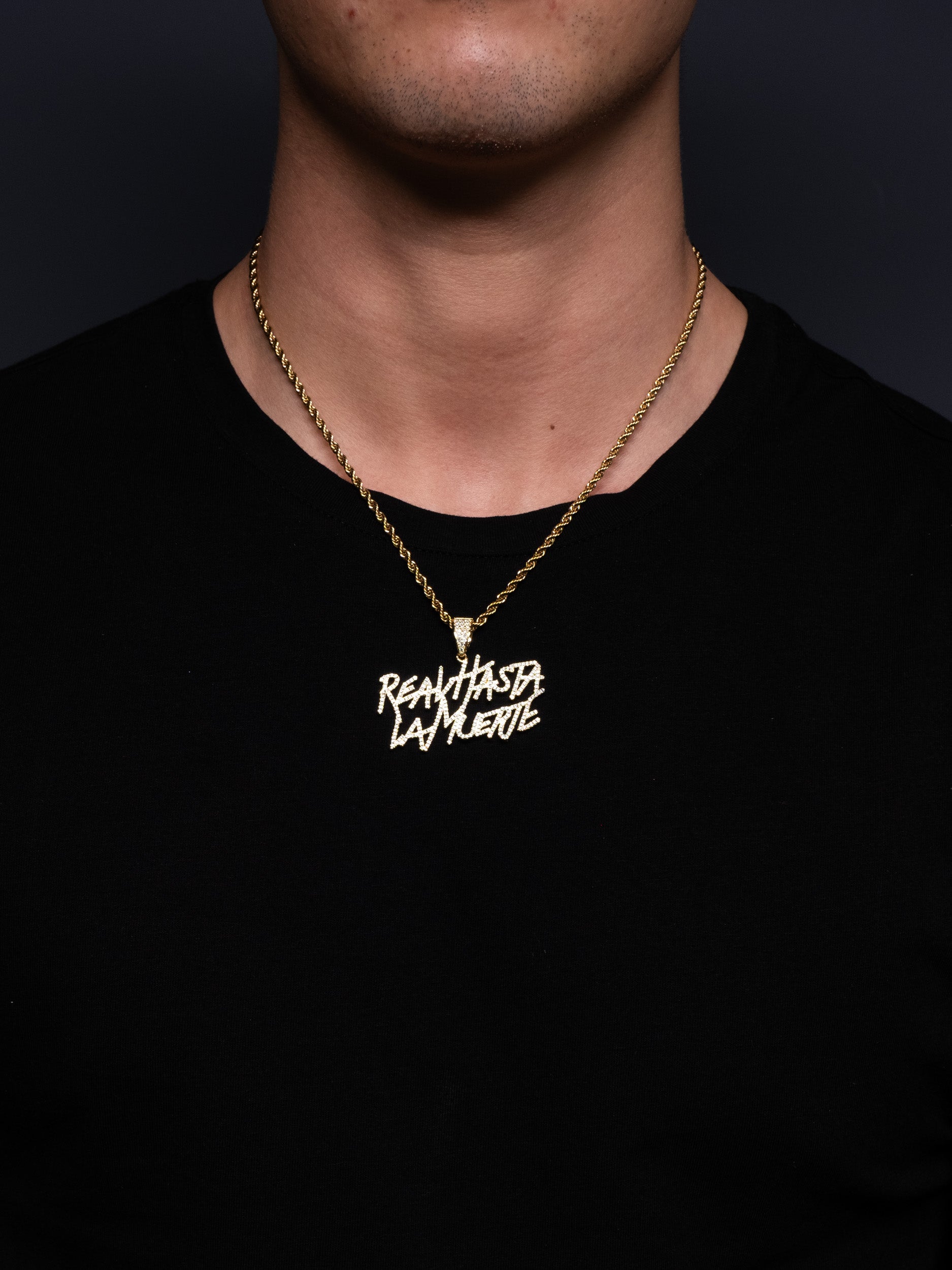 Colgante REAL HASTA LA MUERTE de Anuel en oro y diamantes con cadena incluida de Street Chains