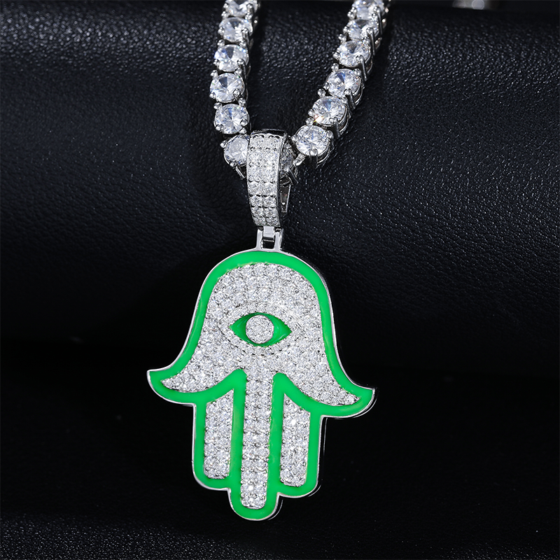 Hand of Fatima in 925 Silver with Moisantite VVS glowing in the dark