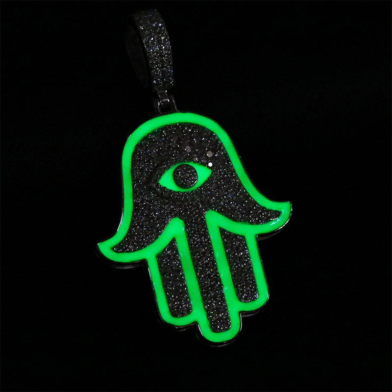 Hand of Fatima in 925 Silver with Moisantite VVS glowing in the dark