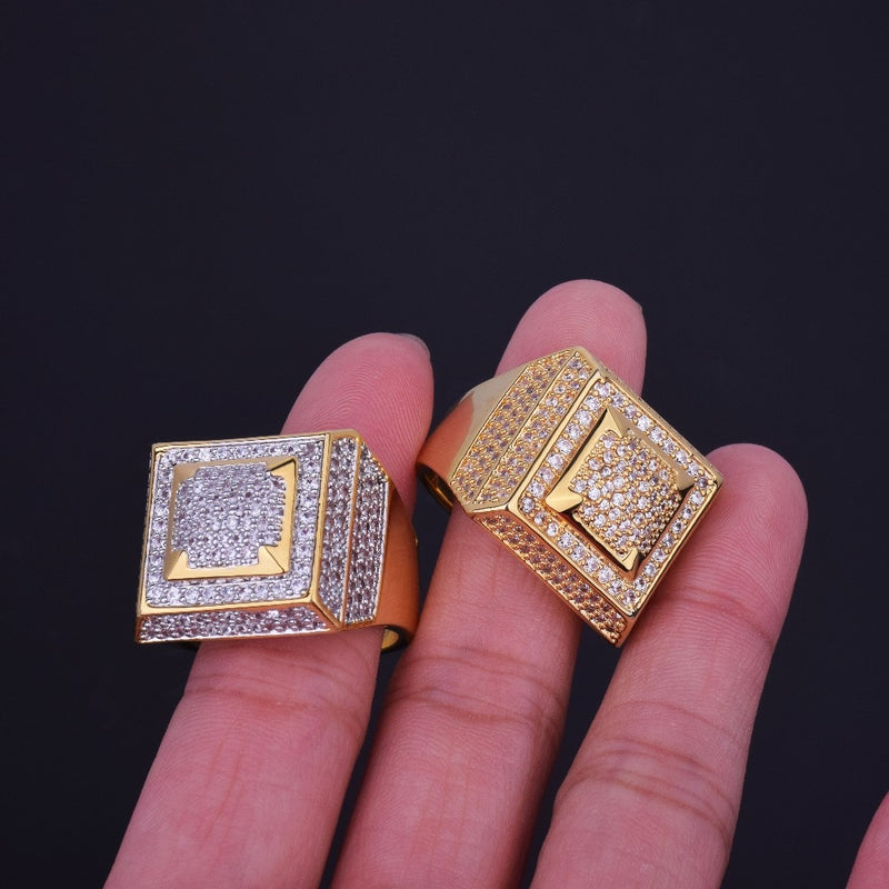 Anillo G Iced Out 18K